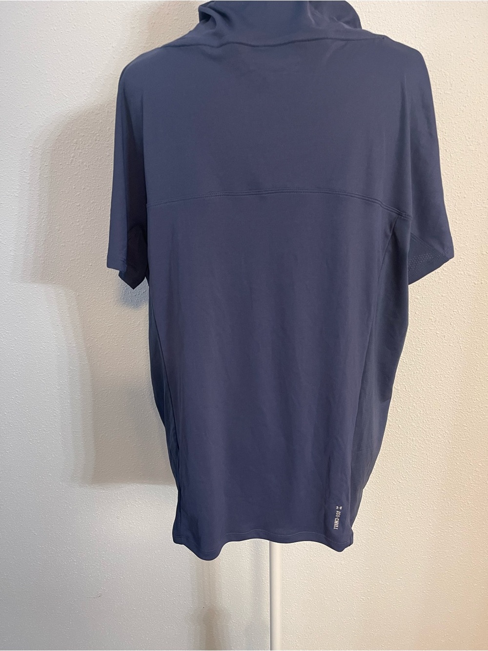 NWOT Under Armour Cowl Neck Tee - Picture 3 of 6